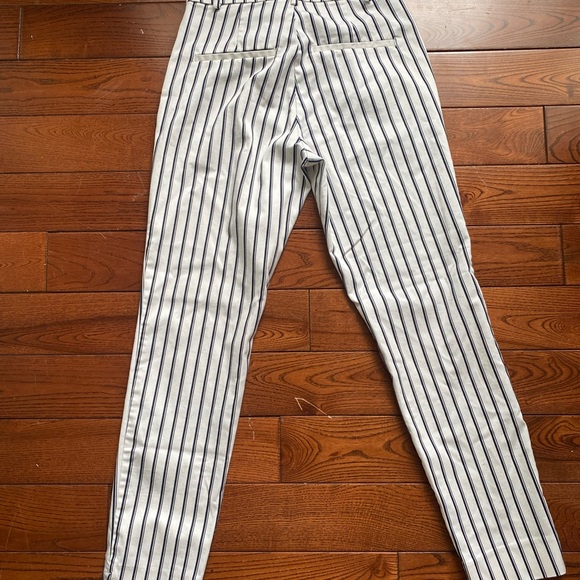 H&M Trousers - Picture 2 of 3